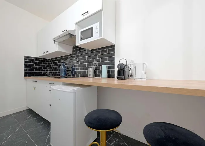 Modern Large For 3