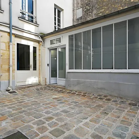 Apartment Modern Large For 3