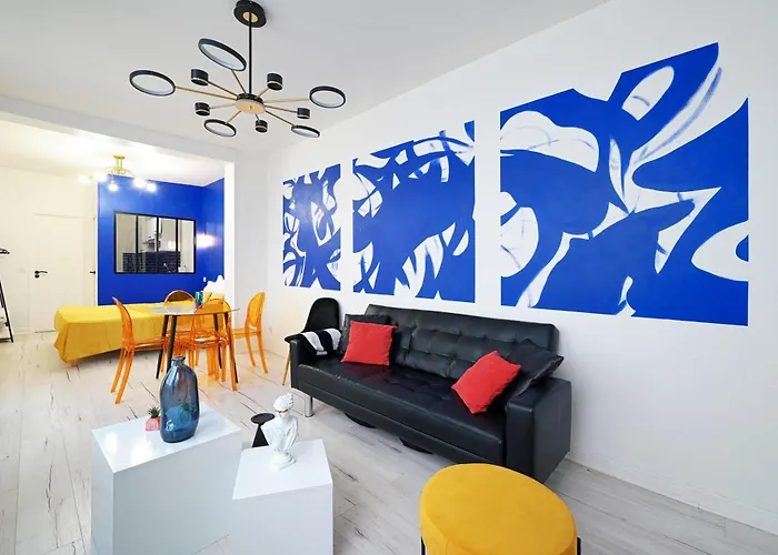 Modern Large For 3 Paris